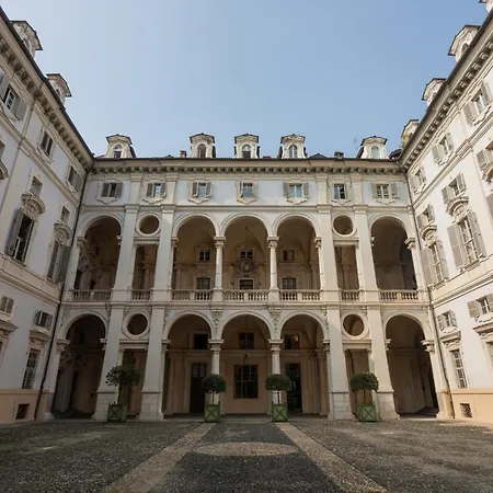 Il Nido Dei Colori Di Palazzo Saluzzo
