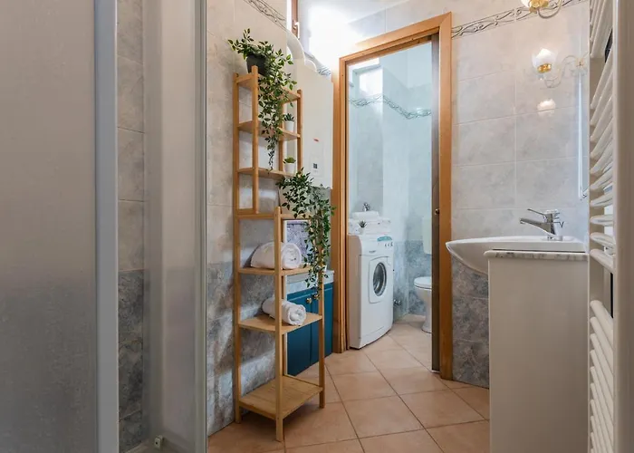 Il Nido Dei Colori Di Palazzo Saluzzo Turin