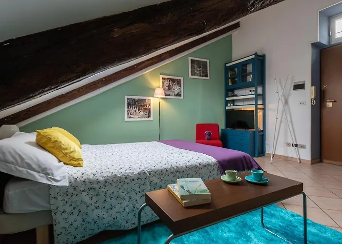 Apartment Il Nido Dei Colori Di Palazzo Saluzzo Turin