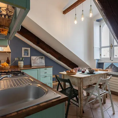 Il Nido Dei Colori Di Palazzo Saluzzo Apartmán *